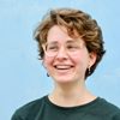 Iris  zoekt een Huurwoning / Studio / Appartement / Woonboot in Utrecht