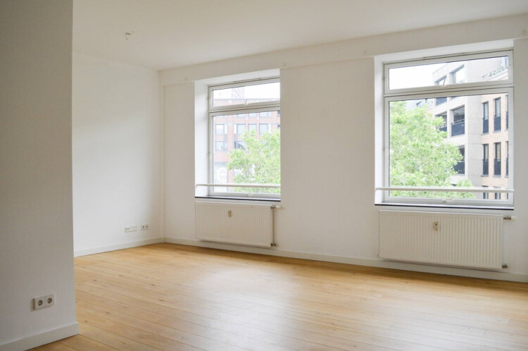 Apartment for rent in Utrecht Zakkendragerssteeg, Lange Elisabethstraat, Mariaplaats en